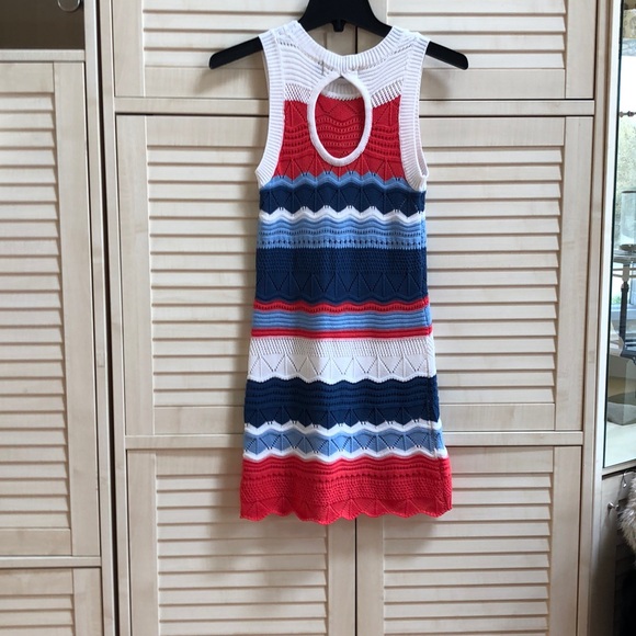 Dress - Picture 2 of 6